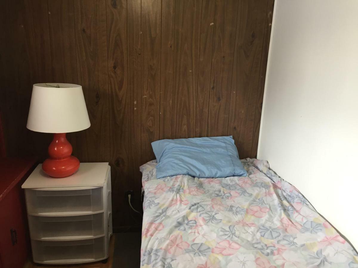Private Room Near Airport Mississauga Exterior photo